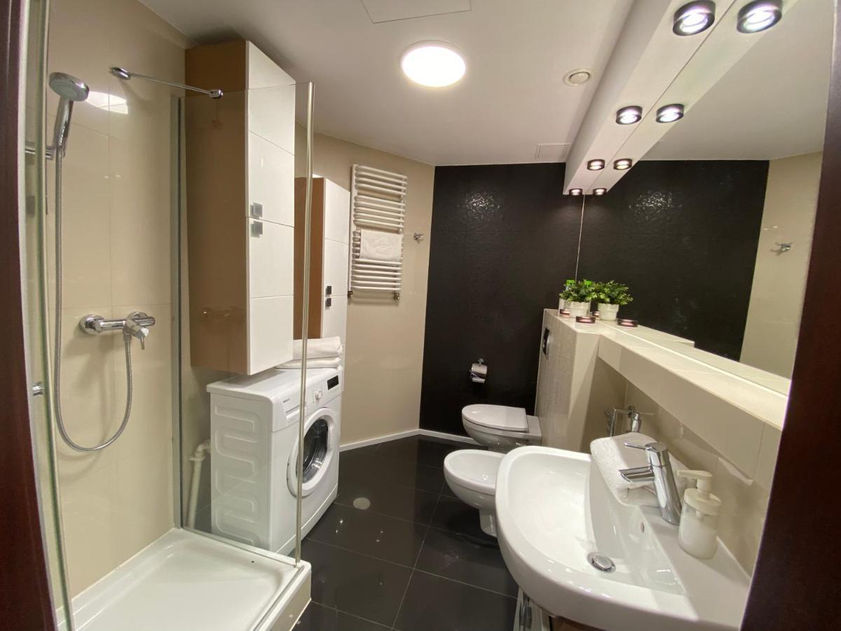 Apartment Silver *