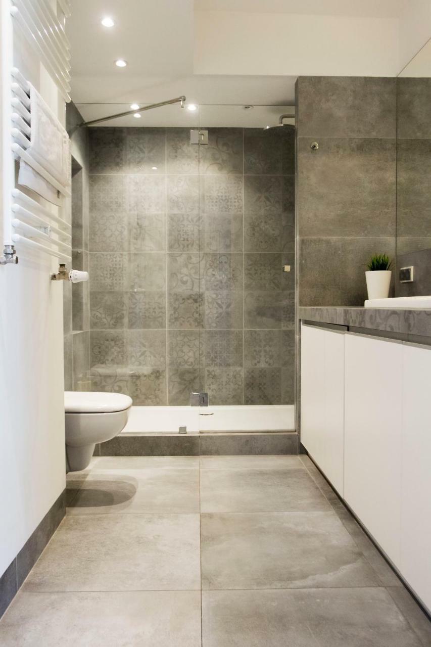 Apartment Silver